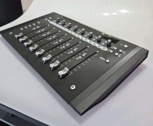 Avid Artist Mix Controller - Bild 1 von 4