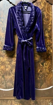 De Colección Delicado Abrigo Bata Mujer Talla M Púrpura Terciopelo Puño Cuello Detalle Foto 1 de 4
