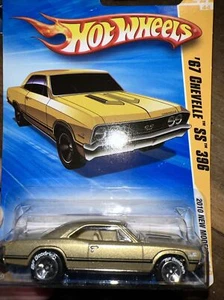 Hot Wheels 2010 New Models 67 Chevelle SS 396 Yellow 44 SEALED Metallic Gold - Picture 1 of 3