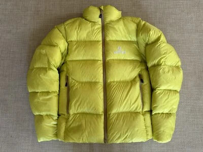 Parka Ostrya Squall Plumón de Ganso Verde Neón Amarillo Pequeña 700 Relleno Puffer Chaqueta Foto 1 de 4
