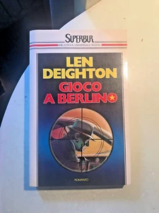 DEIGHTON - GIOCO A BERLINO - SUPERBUR - 1988 - Foto 1 di 1