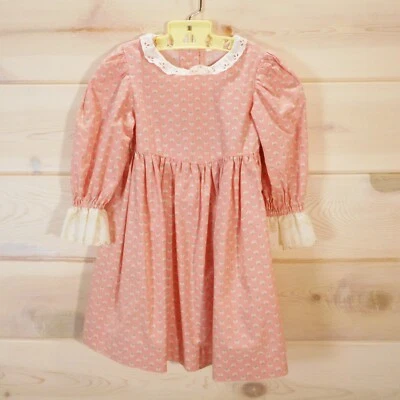 Vestido de algodón vintage hecho a mano para niñas con ribete de encaje estampado de corazón floral melocotón Foto 1 de 4