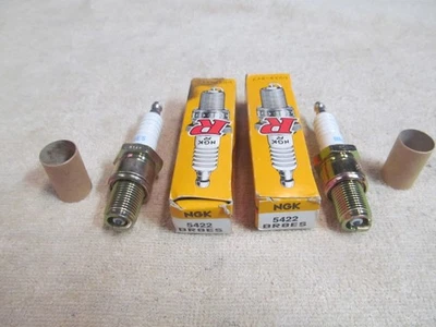 (2) NEW NGK SPARK PLUGS PART NUMBER BR8ES, 5422, MADE IN JAPAN. - Image 1 of 4