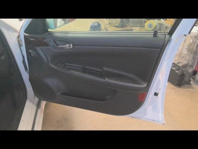 Used Front Right Door Interior Trim Panel fits: 2014 Chevrolet Impala  Grade A - Изображение 1 из 4