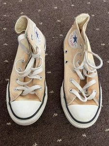 Infant Converse UK Size 12 - Picture 1 of 5