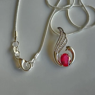 Colgante de plata de ley 925 de 1,35 quilates con rubí natural ovalado cadena de 22" chapada en oro Foto 1 de 4
