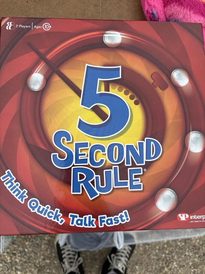 University Games 5 Second Rule Board Game - BOX-04475 - Image 1 of 1