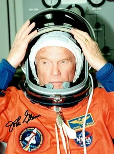 John Glenn Astronaut Autogramm Autograph NASA USA Pilot Mercury Seven - Bild 1 von 1