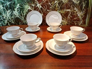 WEIMAR Germany - edles 18 teiliges Kaffeeservice, weiß mit Gold für 6 Personen - Picture 1 of 7