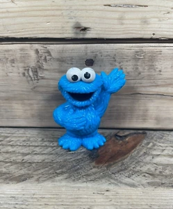 Hasbro Sesame Street Workshop 3" Cookie Monster Figure 2010 Pelliccia Blu Arm Up Giocattolo - Foto 1 di 8