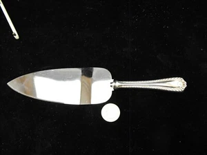  BIRKS REGENCY SILVER PLATE CASCADE  9 5/8"  PIE OR CAKE SERVER HOLLOW HANDLE  - Picture 1 of 3