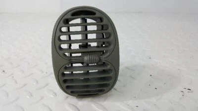 Dodge Caravan 1996 ventilación lateral del tablero del pasajero Foto 1 de 4