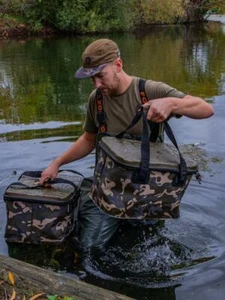 Fox Aquos Camolite Bag 30L / Carp Fishing Luggage - Picture 1 of 9