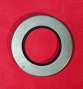 GARLOCK KLOZURE 63x1147 Oil Seal, 3-3/16" OD, 3/8" W, USA Made - NEW - Picture 1 of 3