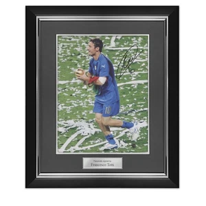 Francesco Totti Signed Italy Football Photo: World Cup Winner. Deluxe Frame - Picture 1 of 5