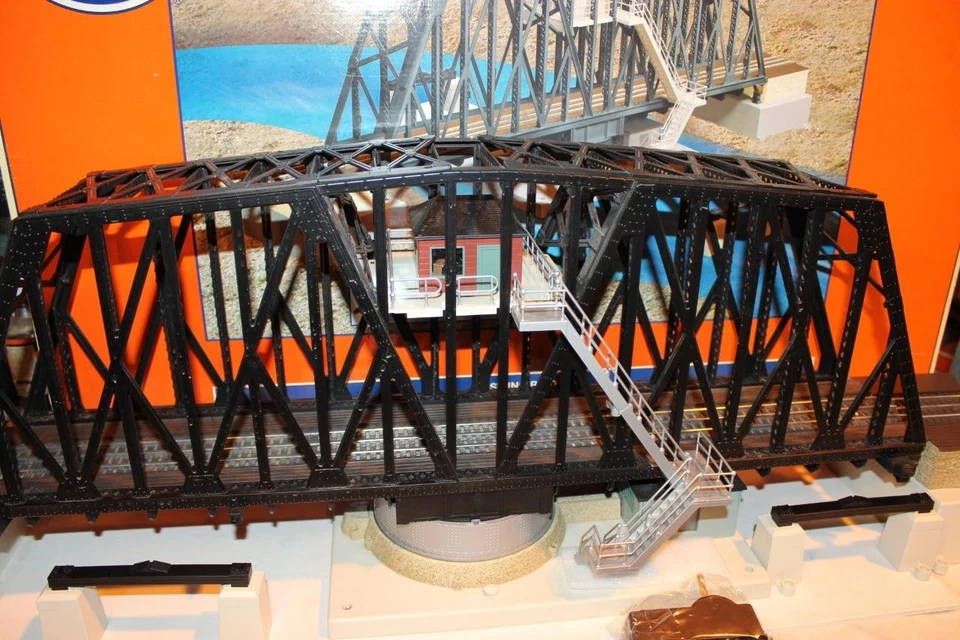 LIONEL- 24111 - OPERATING SWING BRIDGE ACCESSORY- LN- BOXED-SH - Image 1 of 1