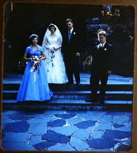 Wedding photo newly married couple - 1954 Stereo Realist slide #1905 - Picture 1 of 3