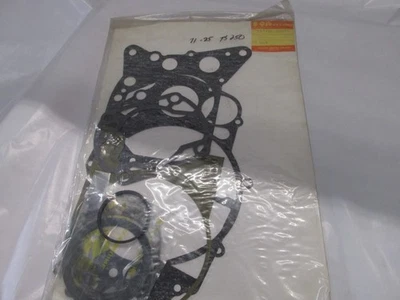 ПОДЛИННЫЙ Suzuki OEM полный комплект прокладок 77-78 RM801 11400-46815 новый из старых запасов - Изображение 1 из 4