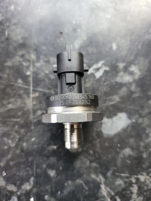 Bosch 0261545188 250bar High Pressure Sensor Genuine New - Image 1 of 4