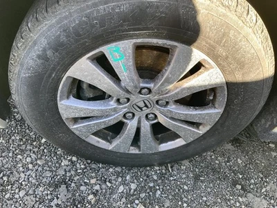 Used Wheel fits: 2014 Honda Odyssey 17x7 alloy 5 double spoke Grade B - Image 1 of 4