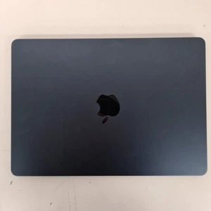 Apple MacBook Air 13.6 (M2,2022) - Midnight - 8GB, 256GB SSD *B-GRADE* - Picture 1 of 13