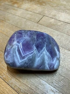 Amethyst gebändert Chevron Kristall Edelstein Handwerk handpoliert Stein Probe 000 - Bild 1 von 8