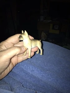 Kunststoff Miniatur Puppenhaus Bauernhaus Boxer Hund Figur - Bild 1 von 14