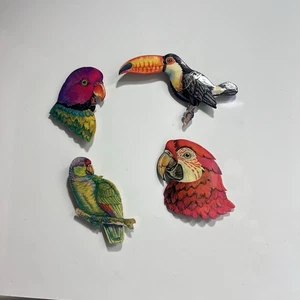 Set Of 4 Vintage Plastic Tropical Birds Fridge Magnets Handcrafted USA - Picture 1 of 10