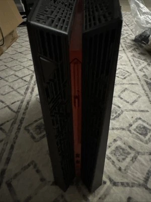 Computadora PC de escritorio para juegos Asus Republic of Gamers ROG G20 para piezas Foto 1 de 4