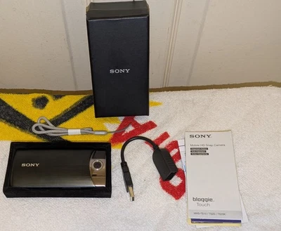 Sony Bloggie HD Snap Camera MHS-TS20 Camcorder Digital Camera - Works - Image 1 of 4