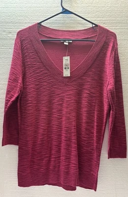 Suéter Top Ligero New York & Company Para Mujer Talla Grande Cuello en V Nuevo con Etiquetas Foto 1 de 4