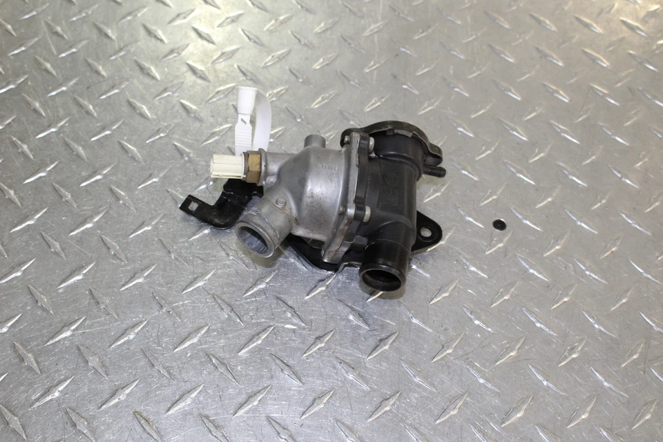 Kawasaki Vulcan 2000 2006 VN2000F Classic LT termostato Foto 1 de 4