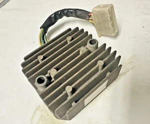 1983 Honda Goldwing GL1100 GL 1100 VOLTAGE REGULATOR RECTIFIER 12V - Picture 1 of 5