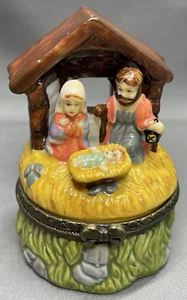 Trinket Box Nativity Scene Hinged Lid Christmas Mary Joseph Jesus in a Manger - Picture 1 of 14