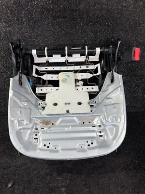 Asiento de pista lado pasajero derecho Mercedes clase GLA CLA 2015 2020 A0009104410 Foto 1 de 4