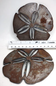 Set of 2 Vintage Steel Sand Dollars Patina 4.5 in Rustic Metal Seascape Art RARE - Picture 1 of 7