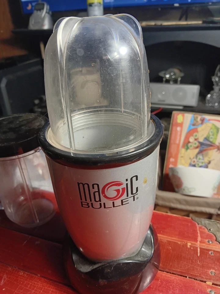 Mini licuadora Magic Bullet modelo MB1001B Foto 1 de 4