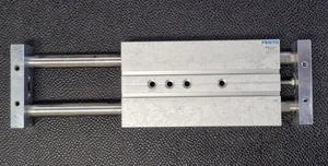 FESTO DPZJ-32-100-P-A-S2 159974 ZYLINDER - NEUWERTIG - worldwide shipping - Picture 1 of 4