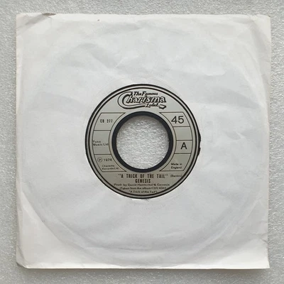 GENESIS: A Trick Of The Tail / Ripples - UK 7" (45) Juke box single; 3rd issue Foto 1 de 3