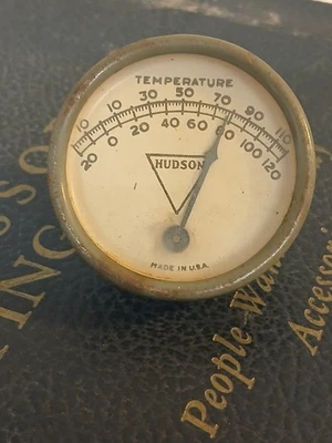  1937 1938 1939 ORIGINAL HUDSON TEMPERATURA INTERIOR DOBLE PIN CALIBRE RARO AÑOS 30  Foto 1 de 4