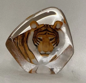 Tappetini Jonasson Tiger dipinto a mano Svezia arte vetro fermacarte piombo pieno 33861 - Foto 1 di 5