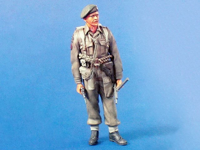 Verlinden 120mm (1/16) British Royal Marine Commando w/SMG Europe 1944 WWII 832 - Image 1 of 1
