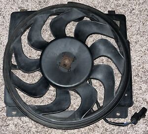 Dual Radiator and Condenser Fan Assembly TYC 620560 fits 97-01 Jeep Cherokee