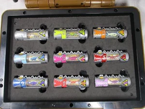 Bandai Power Rangers Brave Box mit Dino Charges 18 Stück (Nr.1~Nr.18) - Bild 1 von 8