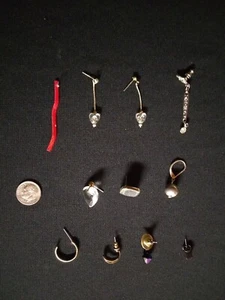 Nice Variety of 9 Single Earrings and 1 Elegant Pair of Earrings - Picture 1 of 3