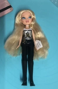 Bratz Dance Crewz Cloe Doll Dance Crews MGA 2009 - Picture 1 of 10