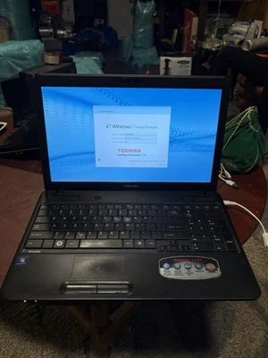 Toshiba Satellite C655D-S5091 PC Laptop AMD E-300 4GB 320GB Windows 7 - TESTED - Image 1 of 4