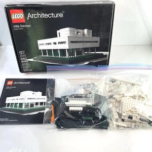 LEGO ARCHITECTURE: Villa Savoye (21014) W/ Box & Instructions. 99% Complete - Bild 1 von 11