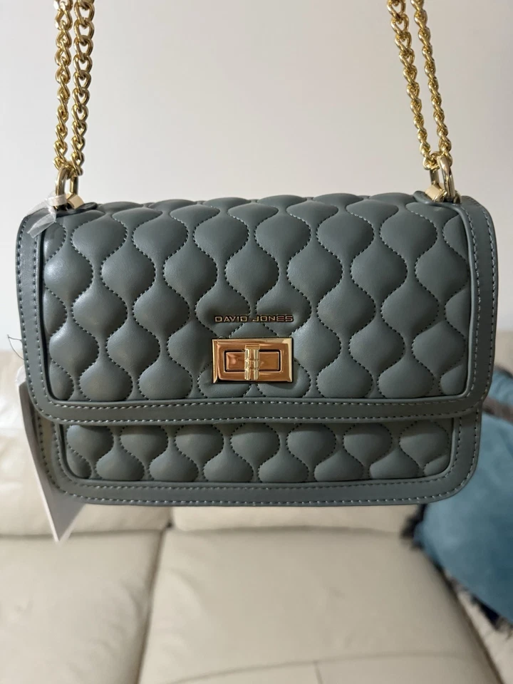 David Jones Women’s Quilted Shoulder Bag In Light Green Colour, New With Tags - Image 1 of 4