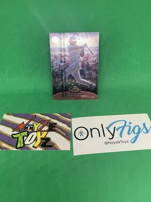 1999 Topps Team Finest Pink Derek Jeter #TF16 /500 HOF Yankees W/ Protector Film - Image 1 of 4